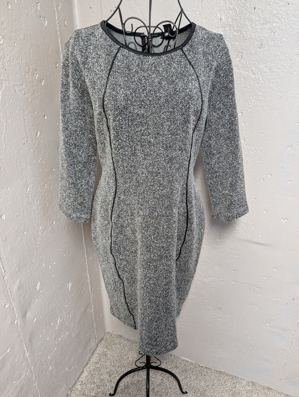 H&M Gray Tweed Knit Sheath Dress Contrast Piping 3/4 Sleeve Large